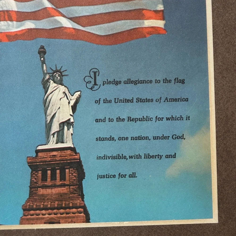 1967 Pledge of allegiance to the flag Gold Decorative Picture Frame Patriotic